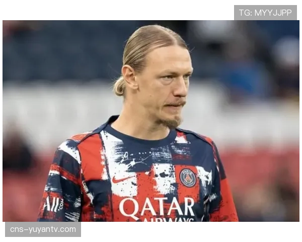 扎巴尔尼门前救险化解萨福诺夫出击失误，巴黎防线关键时刻显价值